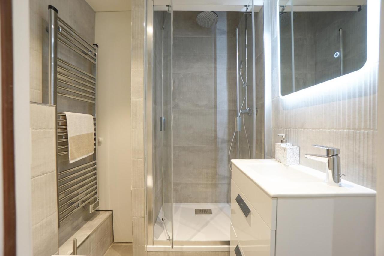 Modern Duplex Close To The Eiffel Tower パリ エクステリア 写真