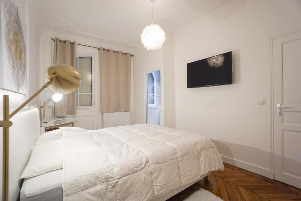 Modern Duplex Close To The Eiffel Tower パリ エクステリア 写真