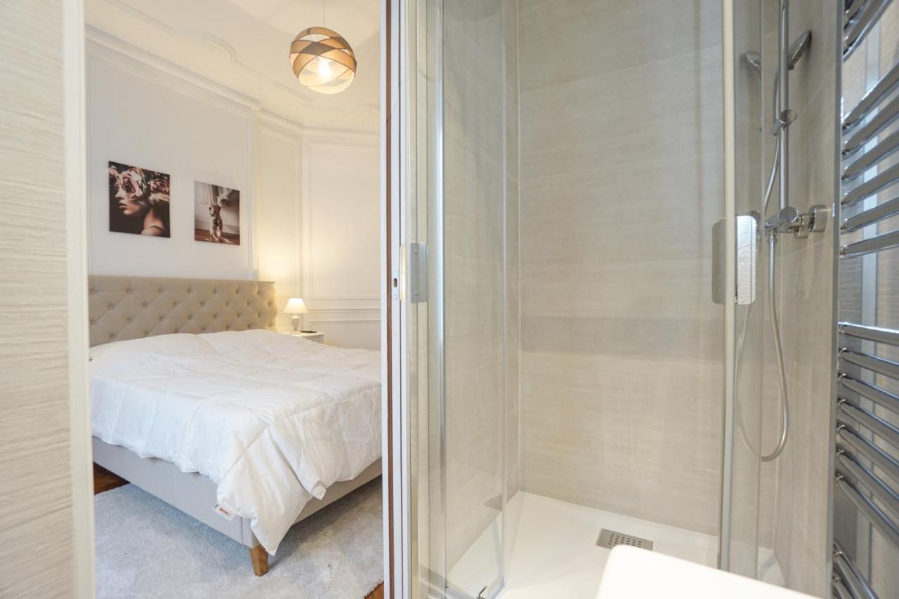 Modern Duplex Close To The Eiffel Tower パリ エクステリア 写真