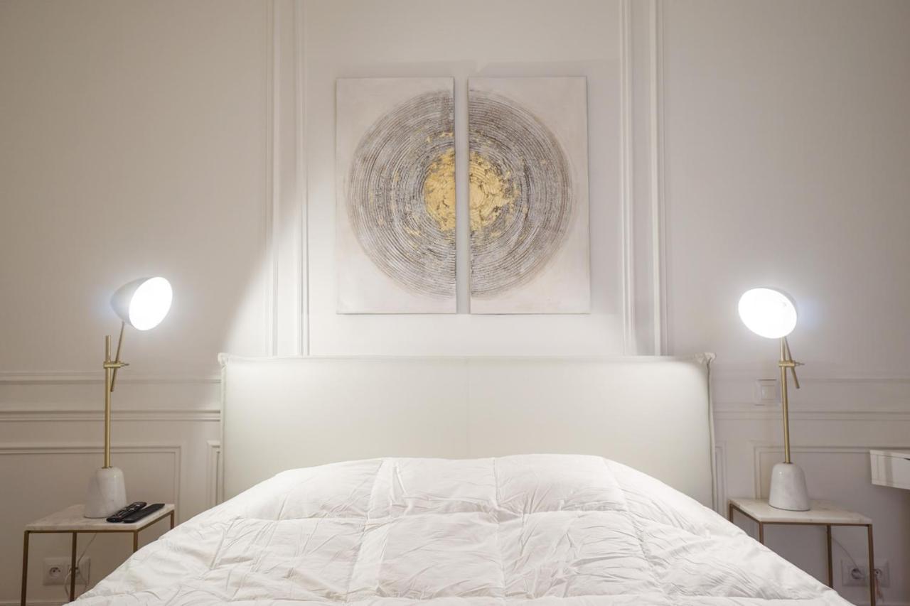 Modern Duplex Close To The Eiffel Tower パリ エクステリア 写真