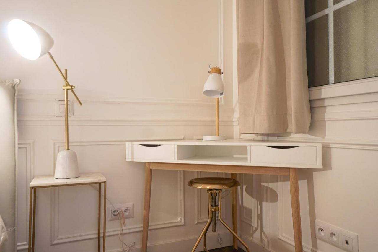 Modern Duplex Close To The Eiffel Tower パリ エクステリア 写真