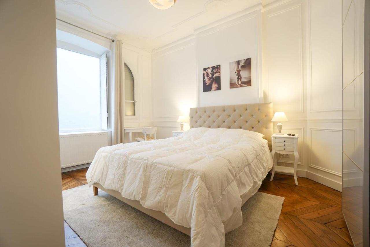 Modern Duplex Close To The Eiffel Tower パリ エクステリア 写真